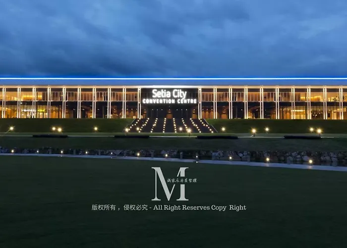Trefoil Setia City 30# Muji 原木 #2 Bedroom #1-4Pax # Setia City Mall