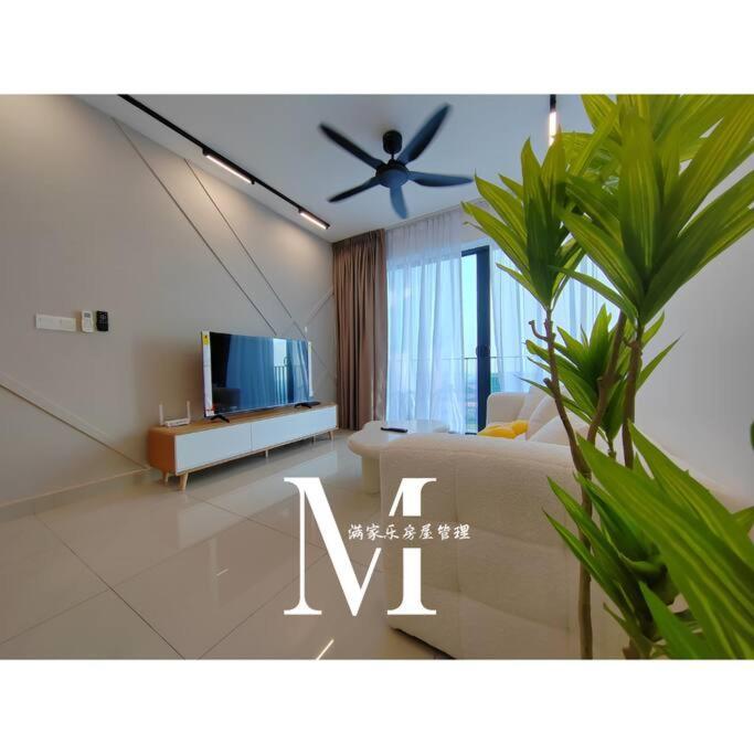 Trefoil Setia 30# Muji 原木 #2 Bedroom #1-4pax # Setia Mall