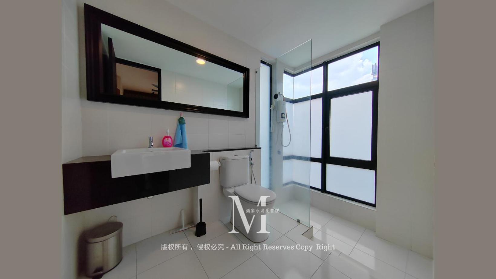 Apartment Trefoil Setia 30# Muji 原木 #2 Bedroom #1-4pax # Setia Mall *