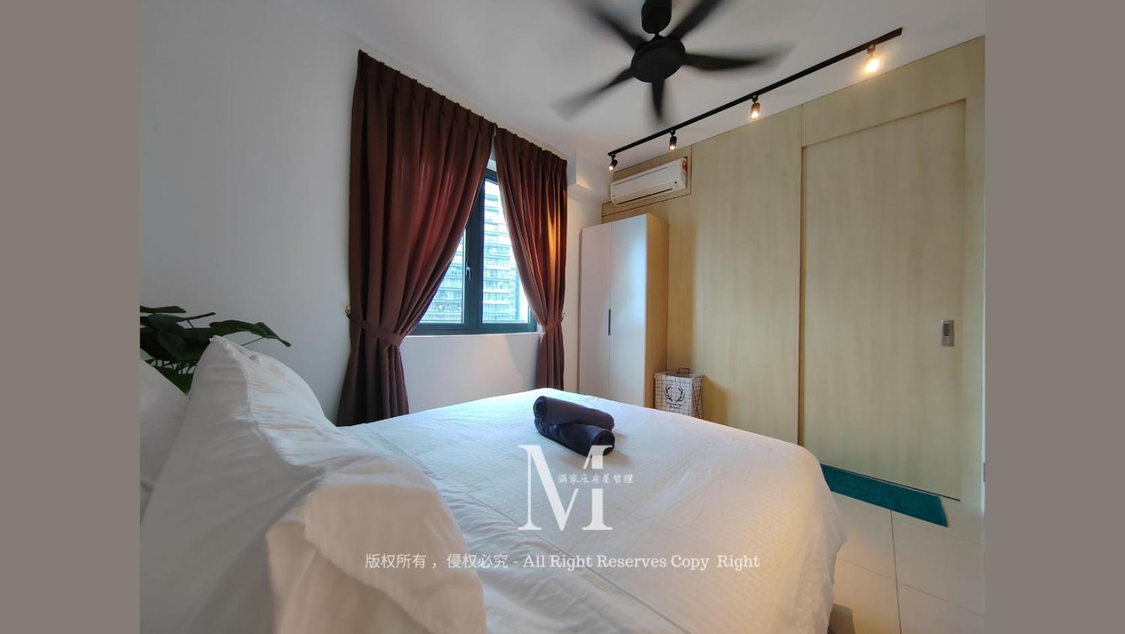 Apartment Trefoil Setia 30# Muji 原木 #2 Bedroom #1-4pax # Setia Mall