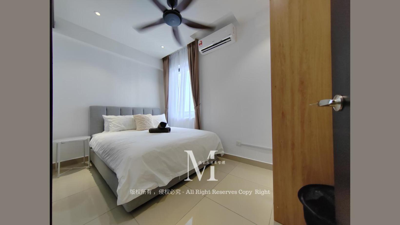 Trefoil Setia 30# Muji 原木 #2 Bedroom #1-4pax # Setia Mall Apartment