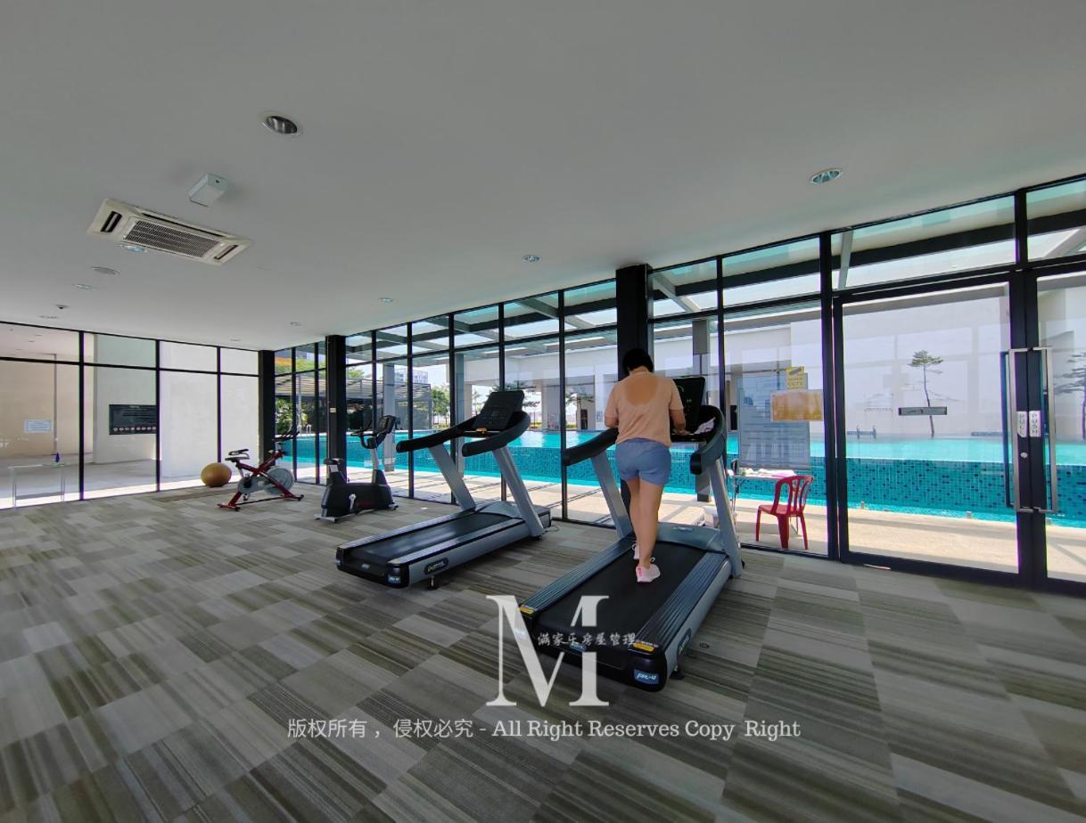 Apartment Trefoil Setia 30# Muji 原木 #2 Bedroom #1-4pax # Setia Mall Shah Alam