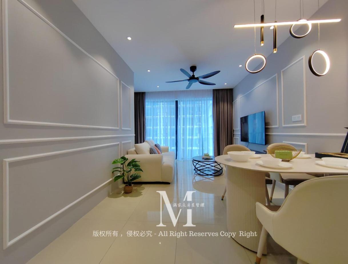 Apartment Trefoil Setia 30# Muji 原木 #2 Bedroom #1-4pax # Setia Mall Shah Alam