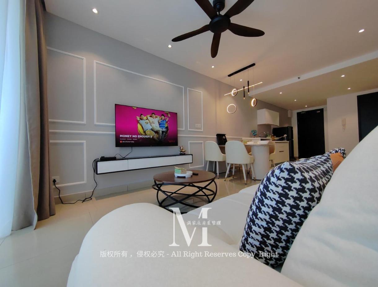 Trefoil Setia 30# Muji 原木 #2 Bedroom #1-4pax # Setia Mall *