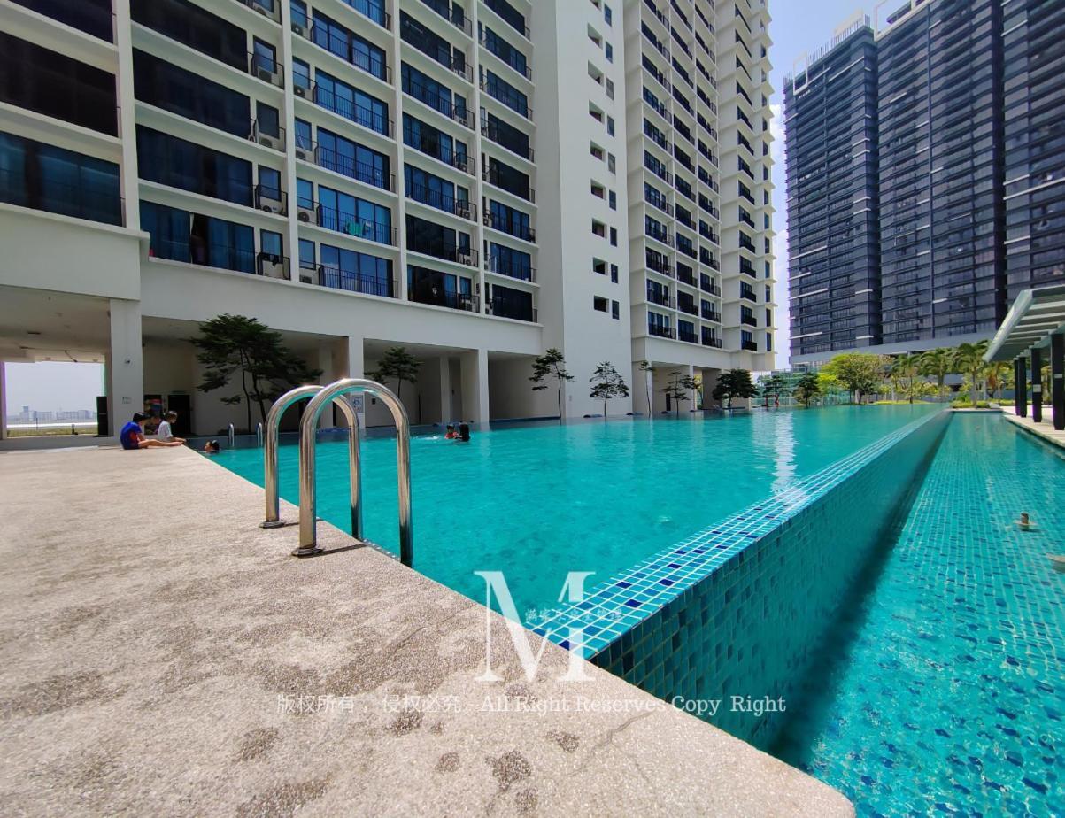 Trefoil Setia 30# Muji 原木 #2 Bedroom #1-4pax # Setia Mall